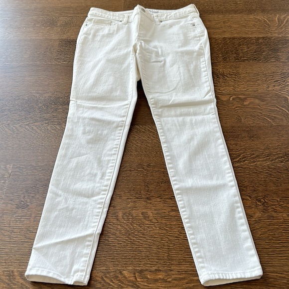 Universal Thread - Mid Rise White Skinny Jean - Picture 5 of 8